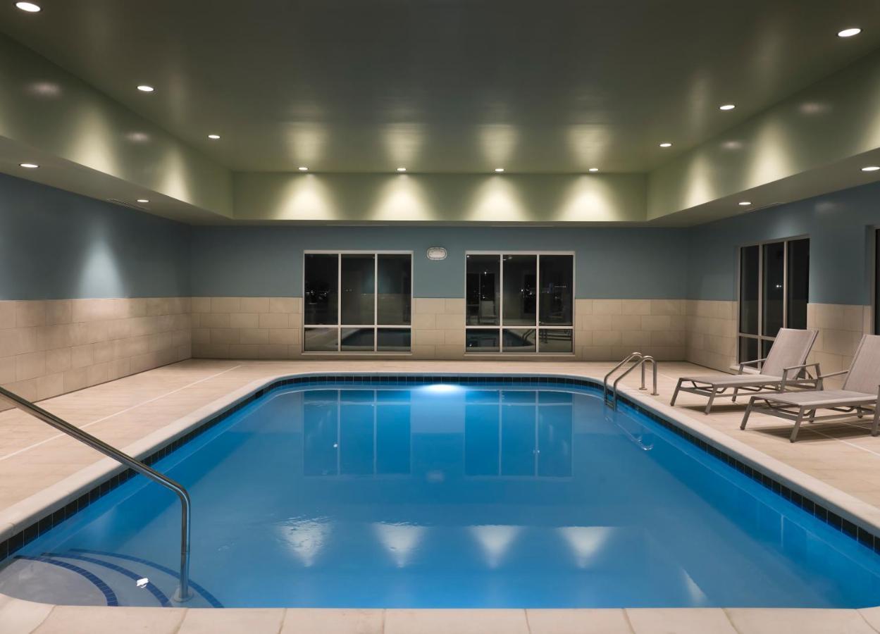 Holiday Inn Express & Suites - Lockport By Ihg Exterior foto