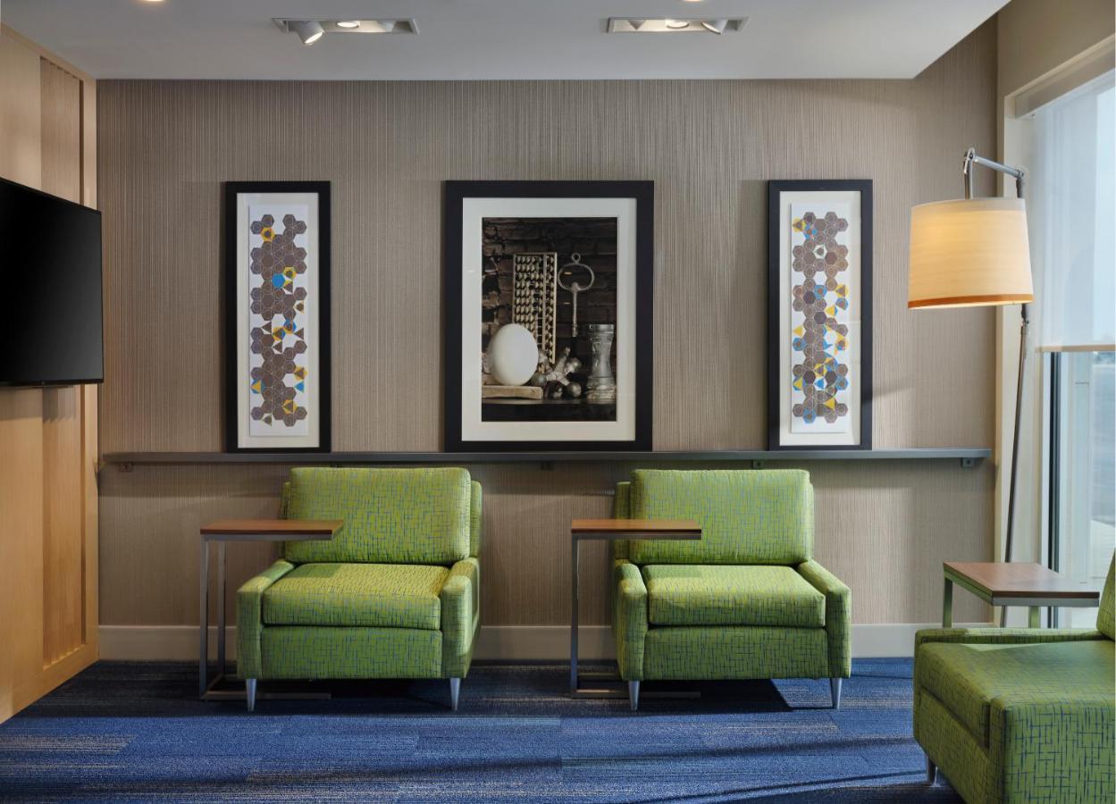 Holiday Inn Express & Suites - Lockport By Ihg Exterior foto