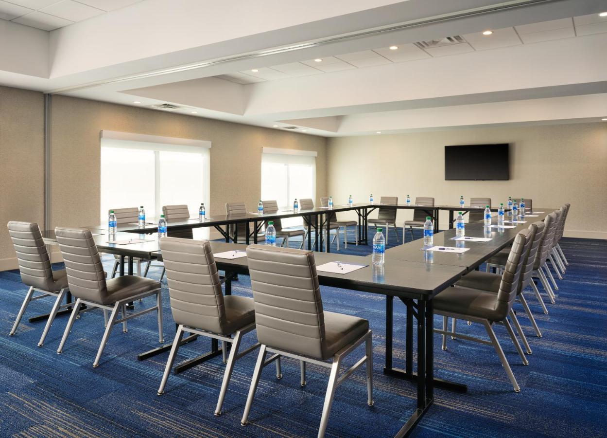 Holiday Inn Express & Suites - Lockport By Ihg Exterior foto