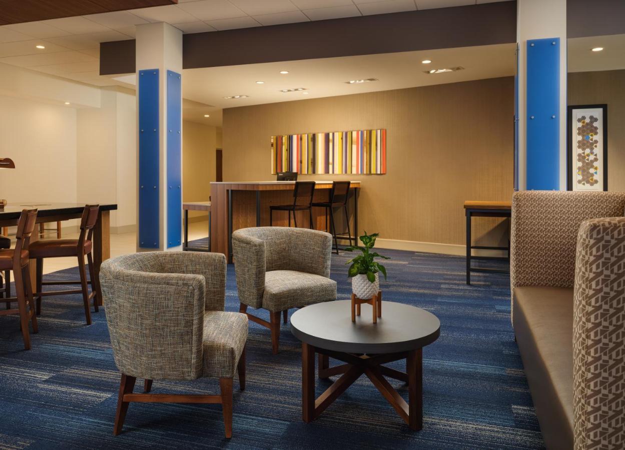 Holiday Inn Express & Suites - Lockport By Ihg Exterior foto