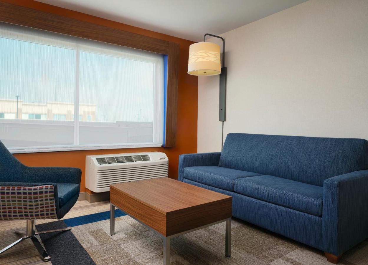 Holiday Inn Express & Suites - Lockport By Ihg Exterior foto
